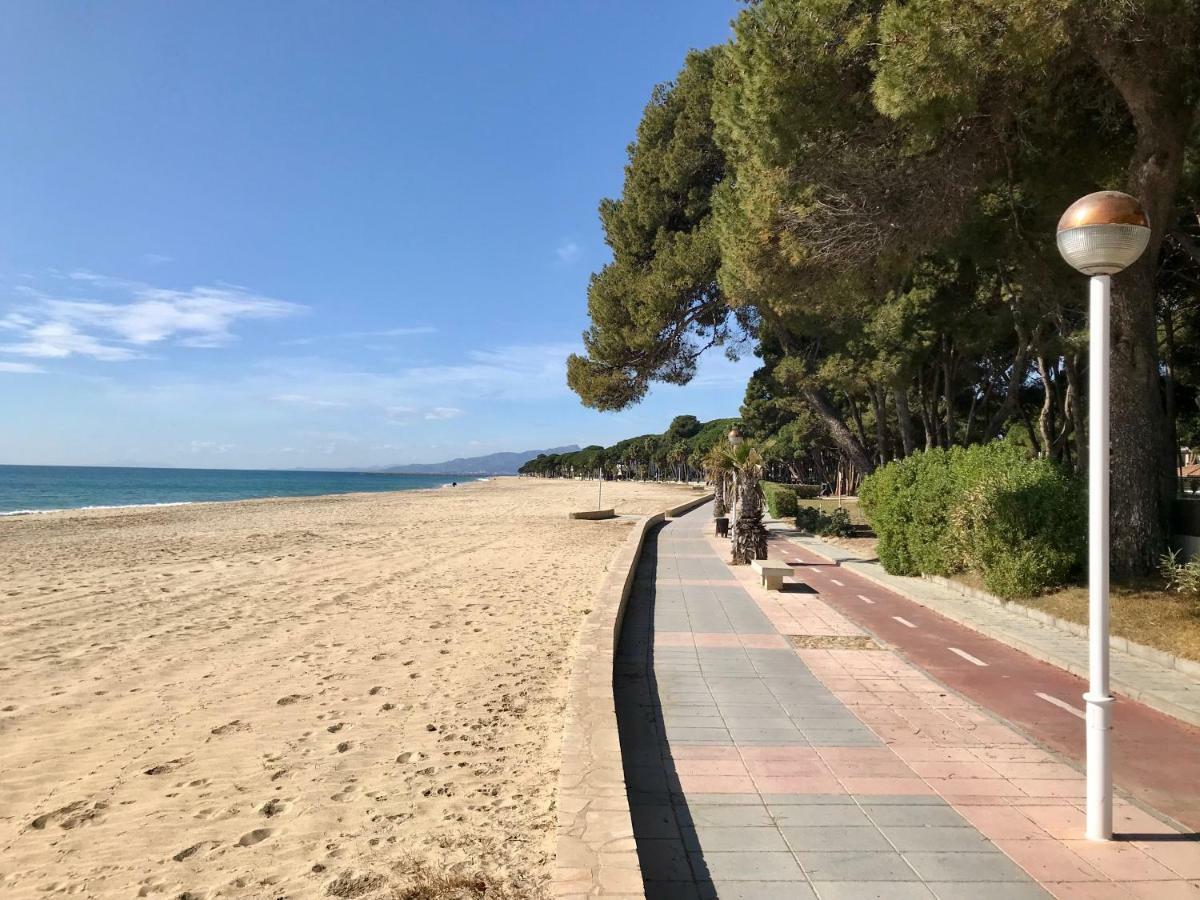 Residencia Beach 坎布里尔斯 外观 照片